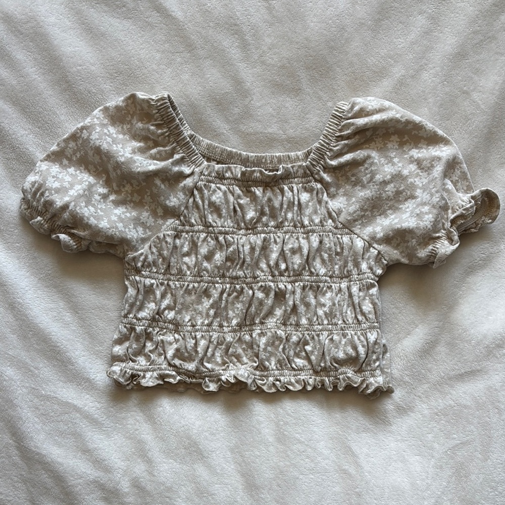 GAP White Smocked Puff Sleeve Crop top